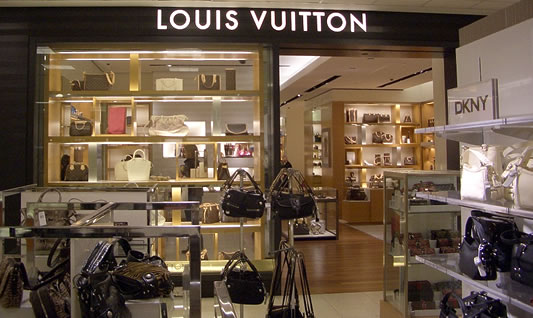 Louis Vuitton Garden City Macy's Roosevelt Field store, United States